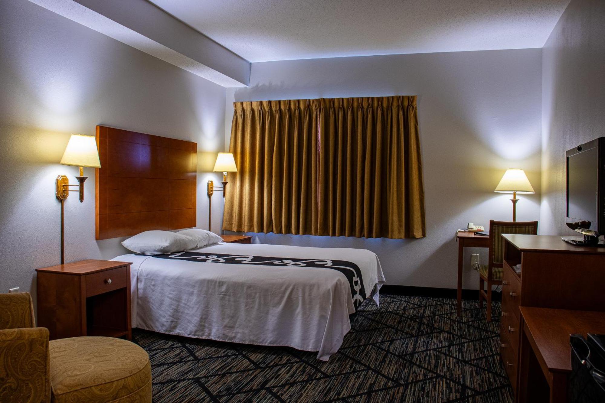 Belva Deer Inn Sigourney Ngoại thất bức ảnh